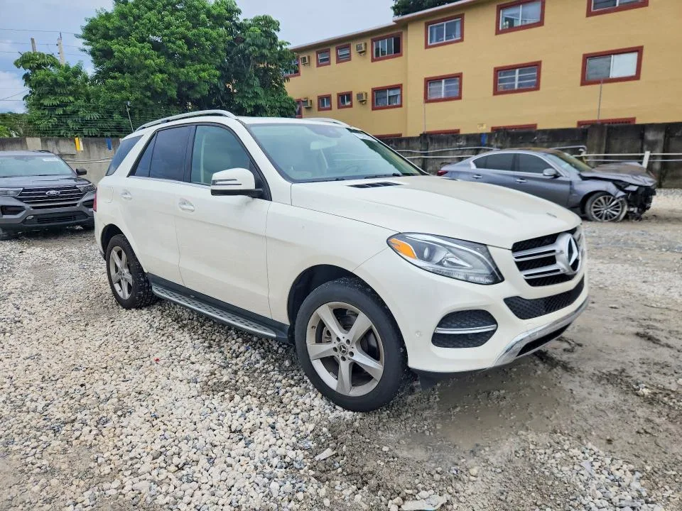 4JGDA5JB6JB031699 — 2018 MERCEDES-BENZ GLE photo 4