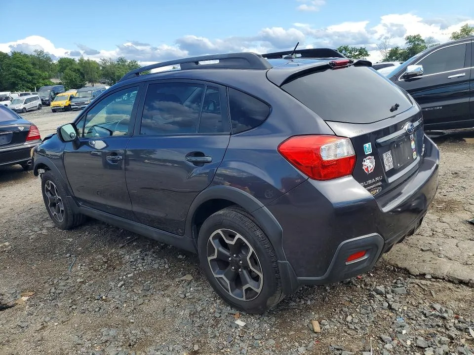 JF2GPAVCXD2897455 — 2013 SUBARU XV CROSSTREK photo 2