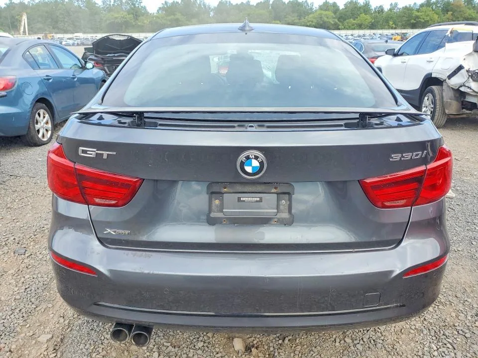 WBA8Z9C32HG826397 — 2017 BMW 330 photo 6