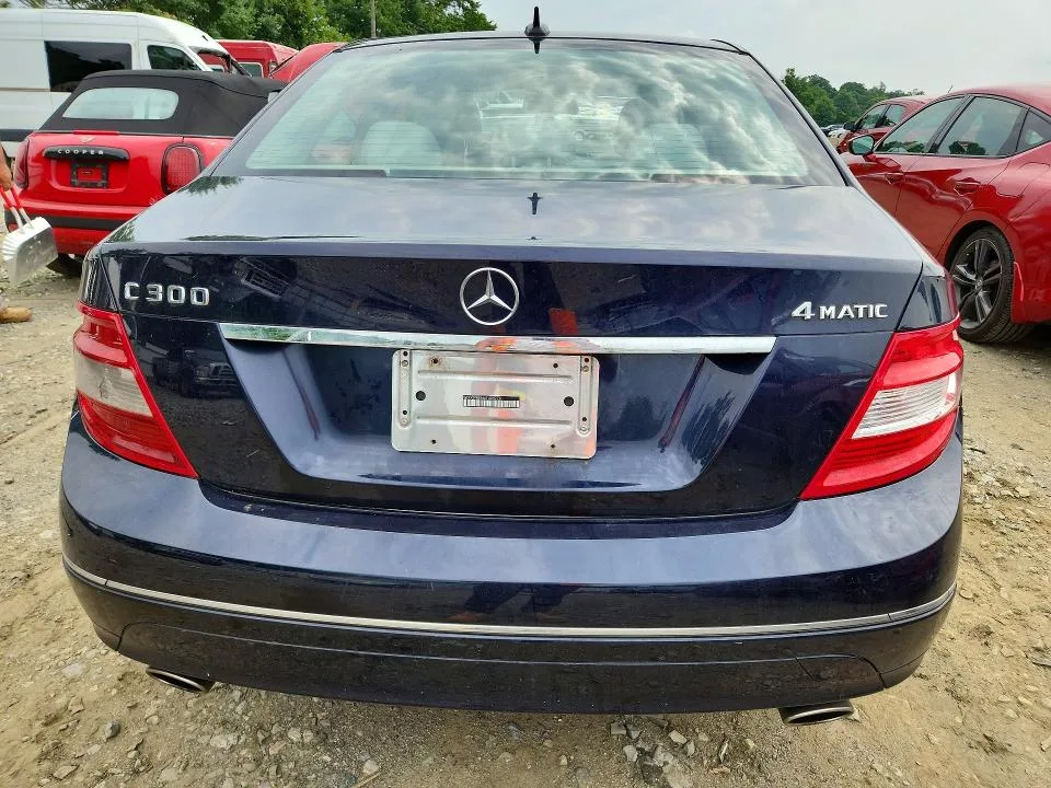 WDDGF8BB4AF403770 — 2010 MERCEDES-BENZ C photo 6