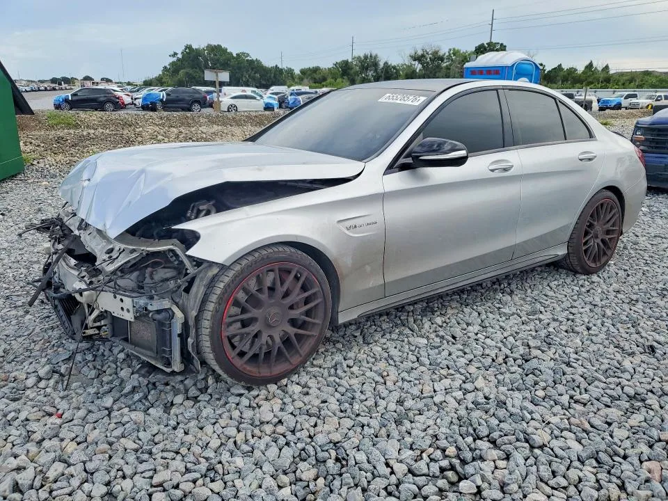 55SWF8HBXFU066173 — 2015 MERCEDES-BENZ C