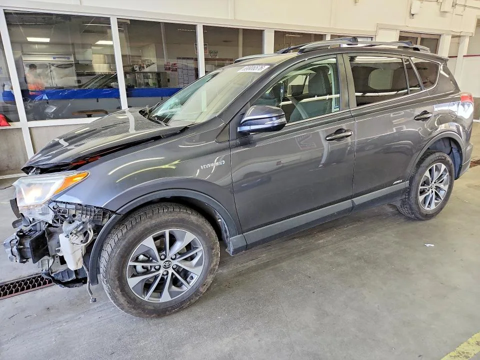 JTMRJREV5JD161712 — 2018 TOYOTA RAV4