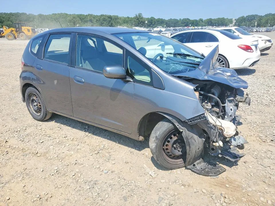 JHMGE8H31DC030172 — 2013 HONDA FIT photo 4
