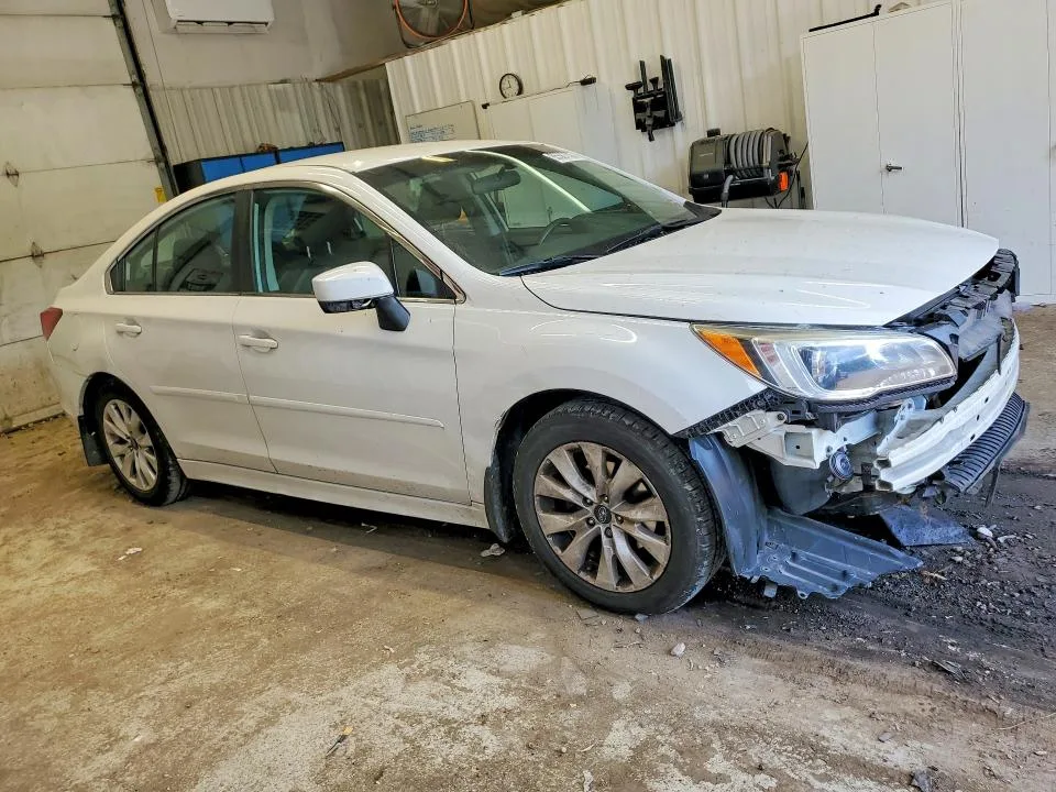 4S3BNAC65H3035921 — 2017 SUBARU LEGACY photo 4