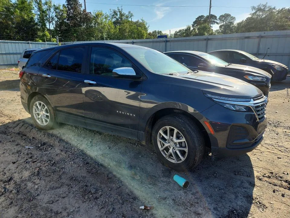 3GNAXHEV5NS218218 — 2022 CHEVROLET EQUINOX photo 4