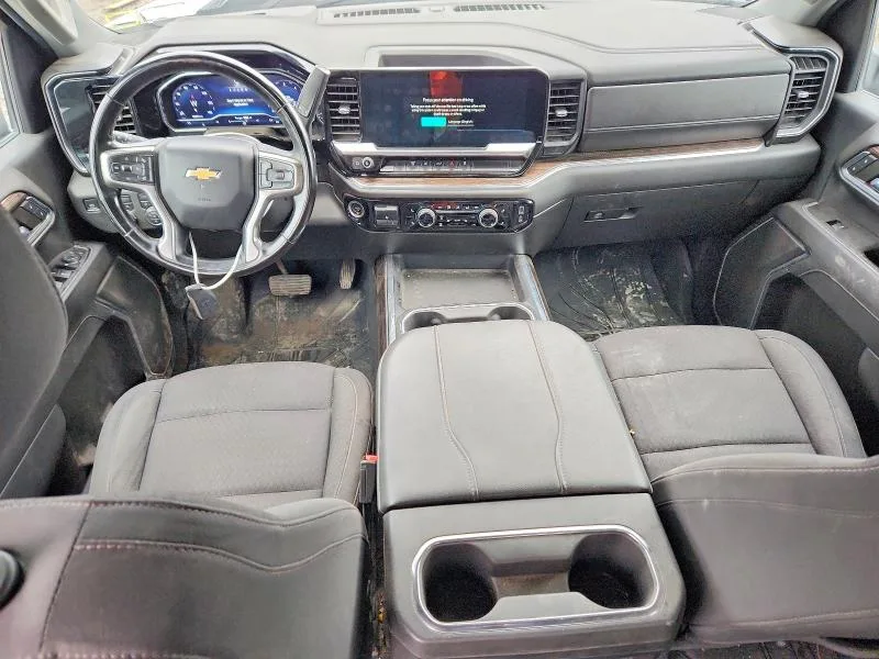 2GC4YTEYXR1102482 — 2024 CHEVROLET SILVERADO photo 8