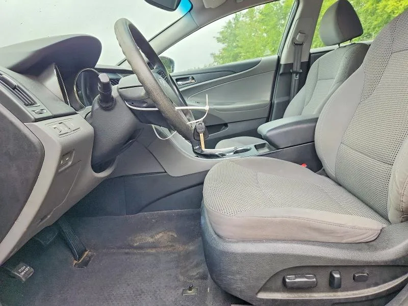 5NPEB4AC2BH175677 — 2011 HYUNDAI SONATA photo 7