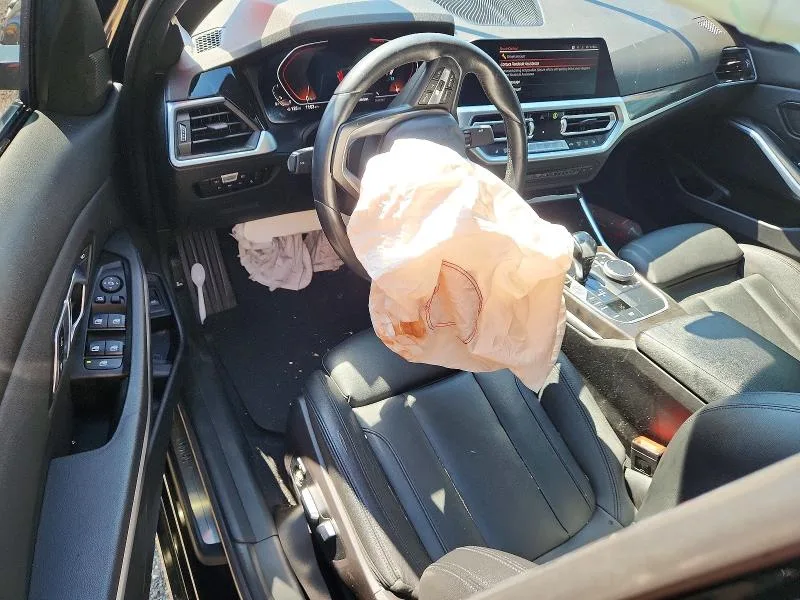 3MW5R7J00L8B24621 — 2020 BMW 330XI photo 8