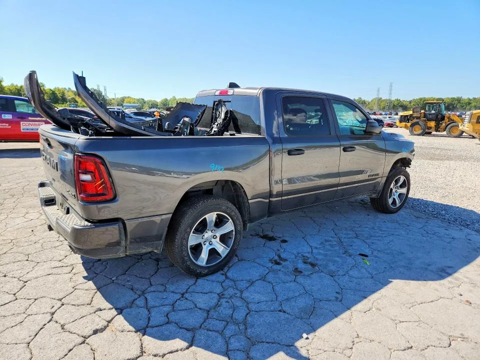 1C6SRFGP7TN217273 — 2026 RAM 1500 photo 3