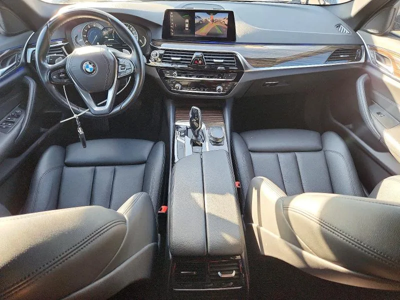 WBAJA9C59KB254131 — 2019 BMW 530E photo 8