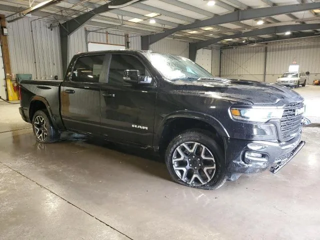1C6SRFJP7SN749033 — 2025 RAM 1500 photo 4
