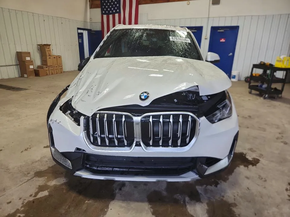 WBX73EF00T5558788 — 2026 BMW X1 photo 5