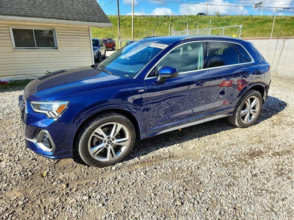 WA1EECF39N1148122 — 2022 AUDI Q3