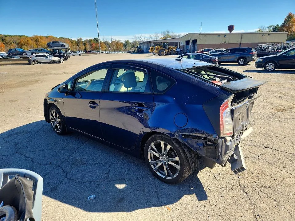 JTDKN3DUXD1618886 — 2013 TOYOTA PRIUS photo 2