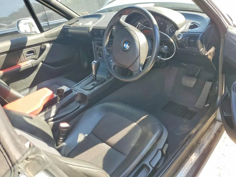 WBACH72090LD12912 — 1999 BMW Z3 photo 8