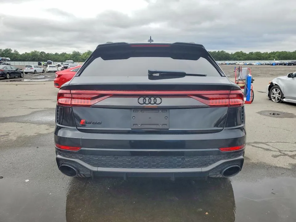 WU1ARBF11ND012120 — 2022 AUDI RS Q8 photo 6
