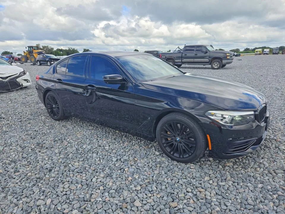 WBAJA9C50KB398991 — 2019 BMW 530E photo 4
