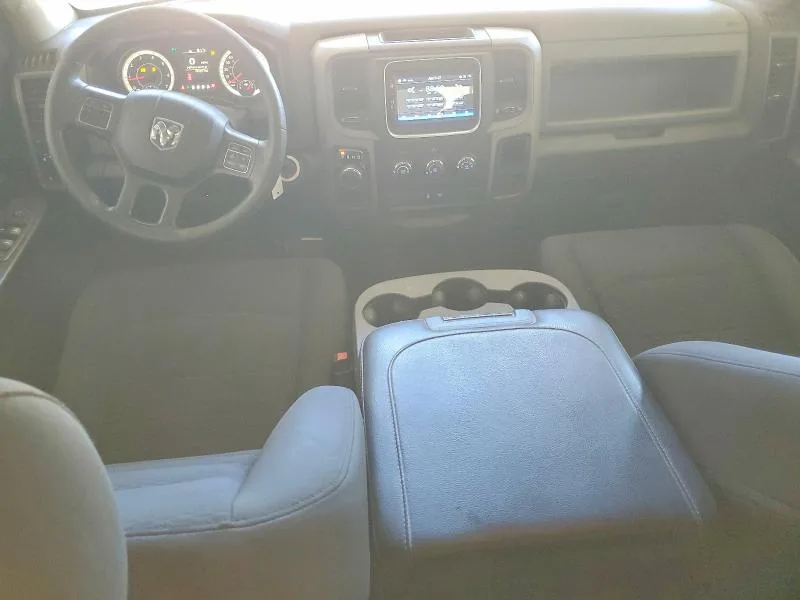 1C6RR6FG7KS555417 — 2019 RAM 1500 CLASSIC photo 8