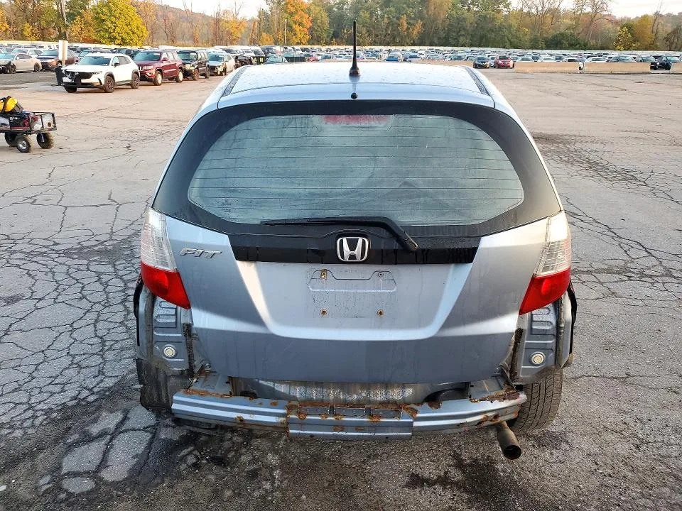 JHMGE8H34BC028073 — 2011 HONDA FIT photo 6