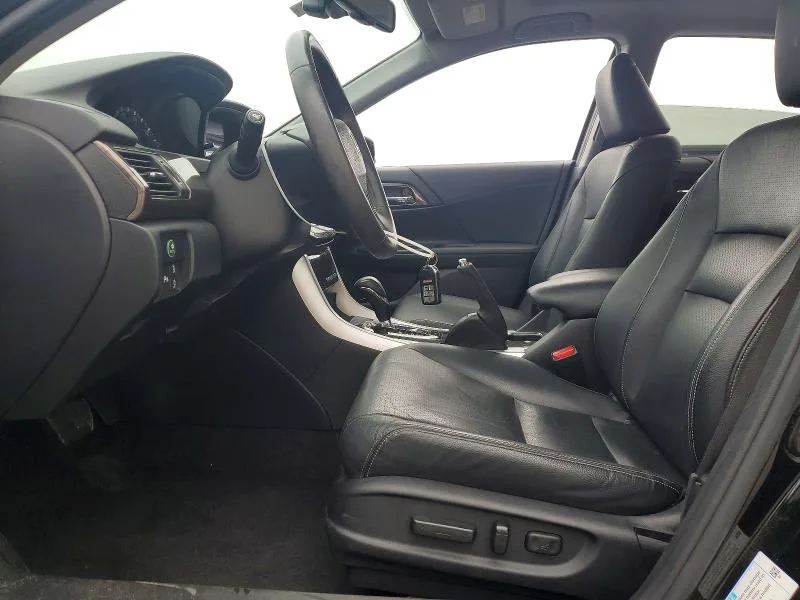 JHMCR6F74HC031187 — 2017 HONDA ACCORD photo 7