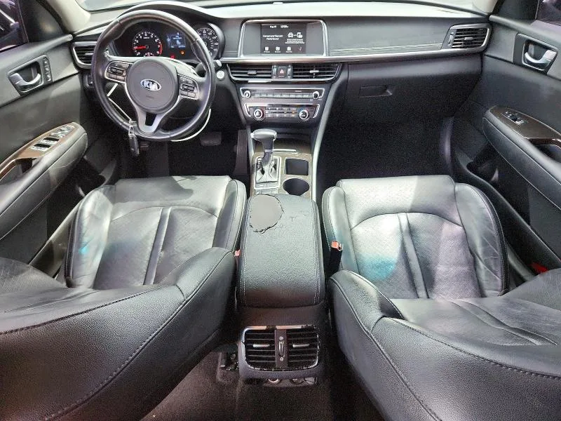 5XXGU4L38JG238260 — 2018 KIA OPTIMA photo 8