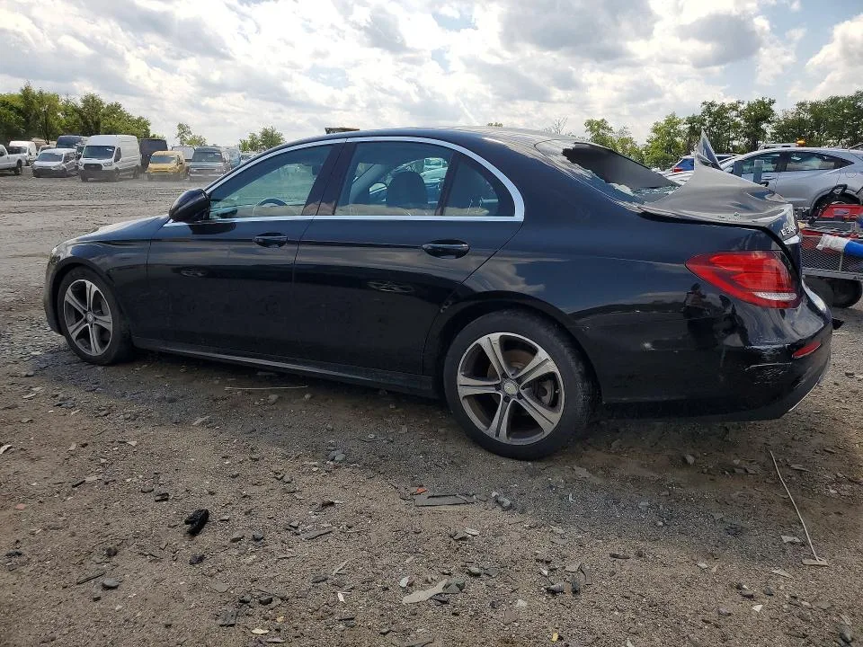 WDDZF4JB7HA096475 — 2017 MERCEDES-BENZ E photo 2