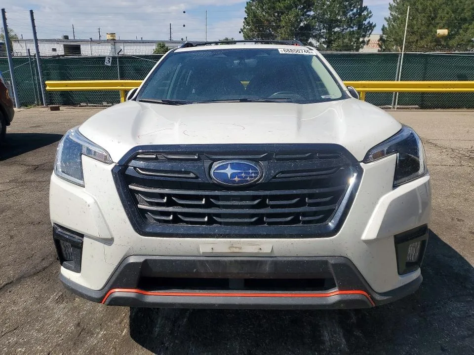 JF2SKAJC9NH423929 — 2022 SUBARU FORESTER photo 5