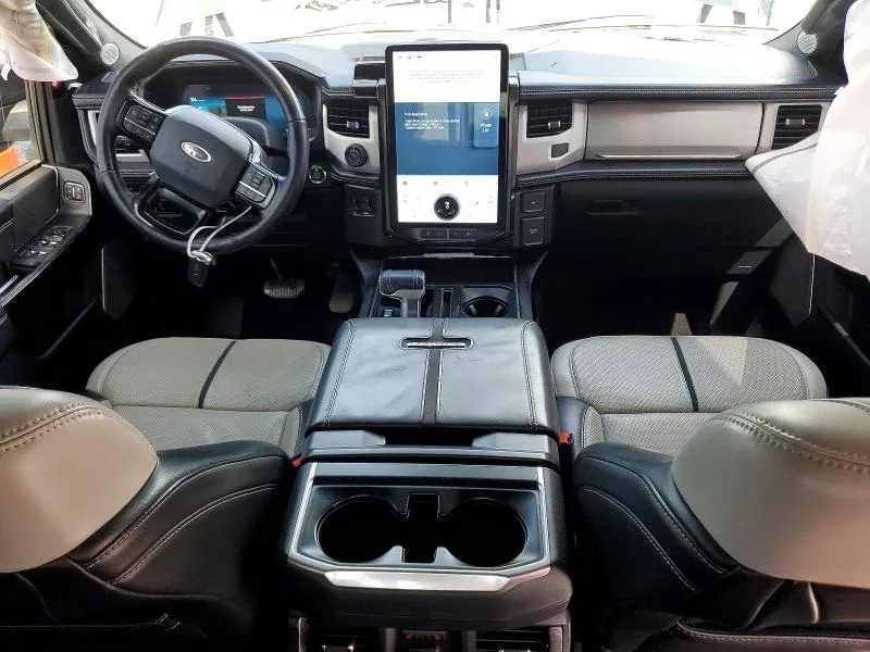 1FT6W1EV2NWG03300 — 2022 FORD F150 photo 8