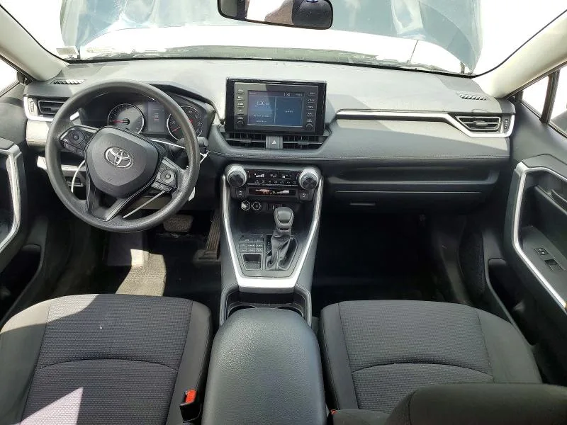 JTMF1RFV5KJ004668 — 2019 TOYOTA RAV4 photo 8