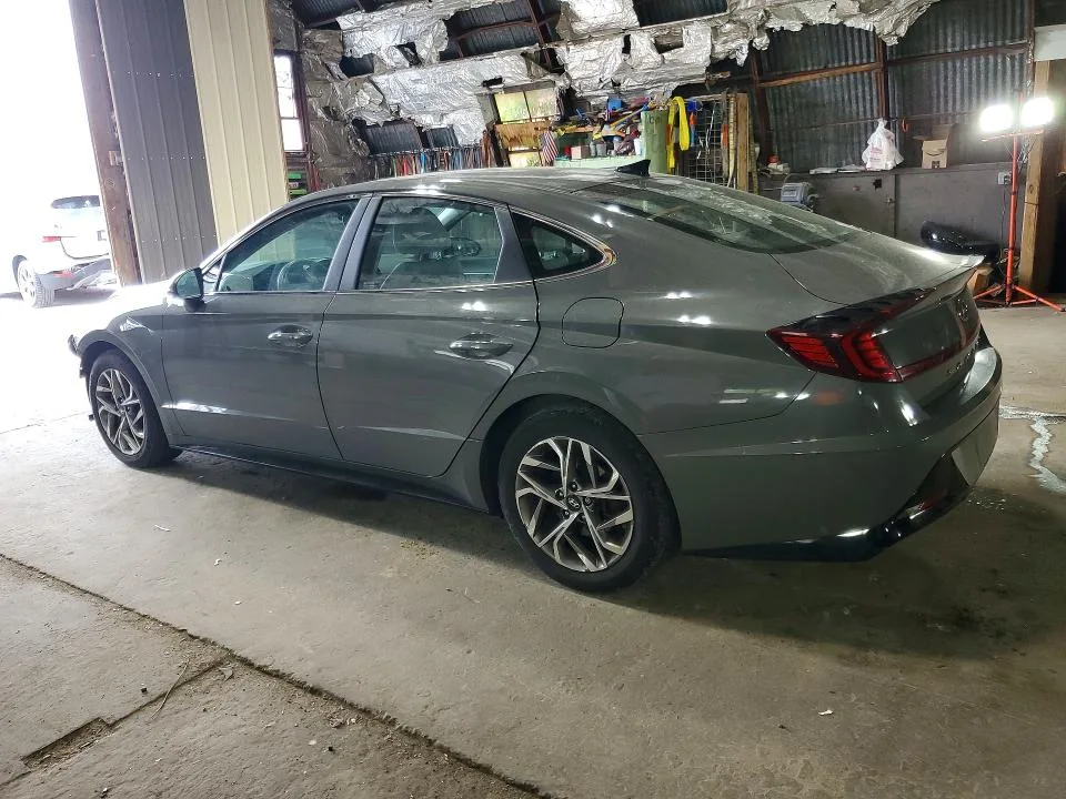 5NPEL4JA6MH117652 — 2021 HYUNDAI SONATA photo 2