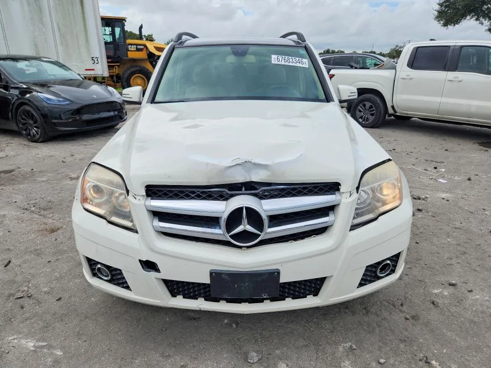WDCGG8HB8BF599707 — 2011 MERCEDES-BENZ GLK photo 5