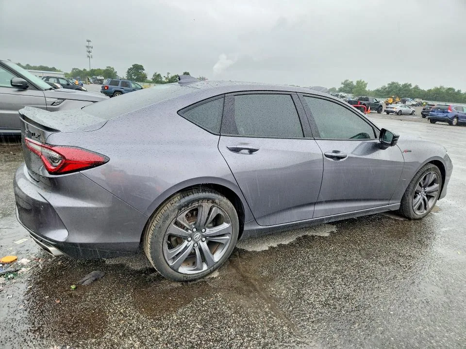 19UUB6F54PA004883 — 2023 ACURA TLX photo 3