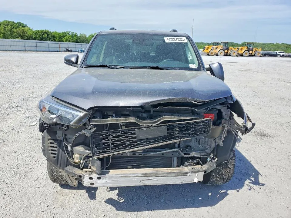 JTEFU5JR9N5271427 — 2022 TOYOTA 4 RUNNER photo 5