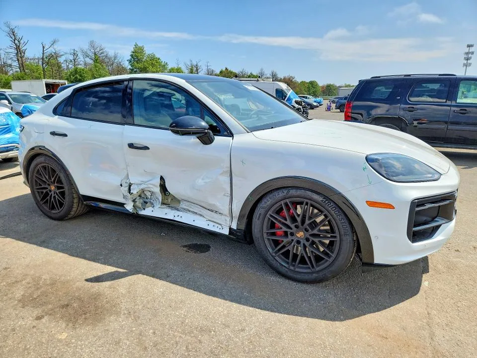 WP1BG2AYXSDA44358 — 2025 PORSCHE CAYENNE photo 4