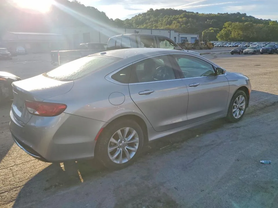 1C3CCCCB2FN643520 — 2015 CHRYSLER 200 photo 3