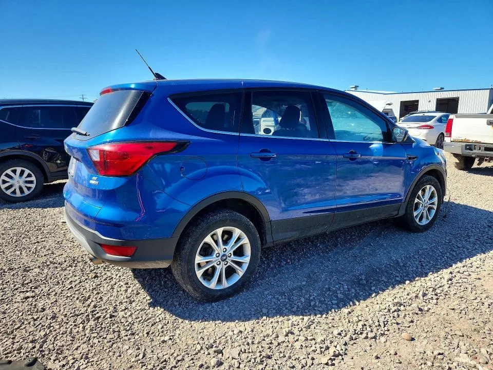 1FMCU9GD8KUA00995 — 2019 FORD ESCAPE photo 3