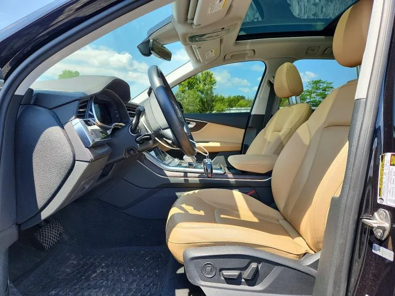 WA1AXAF73LD001029 — 2020 AUDI Q7 photo 7