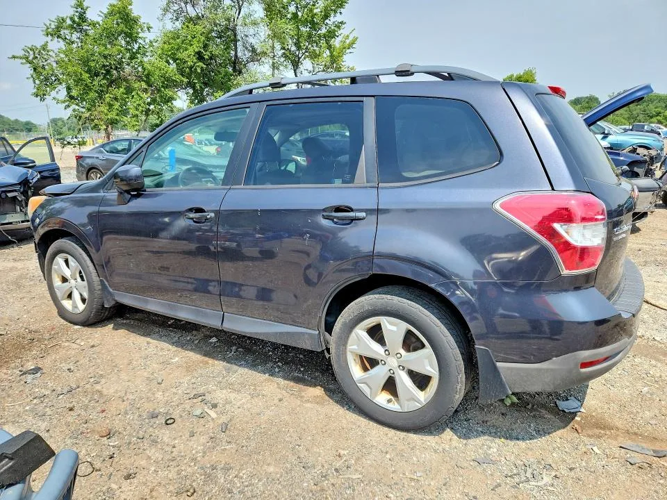 JF2SJAFCXFH429512 — 2015 SUBARU FORESTER photo 2