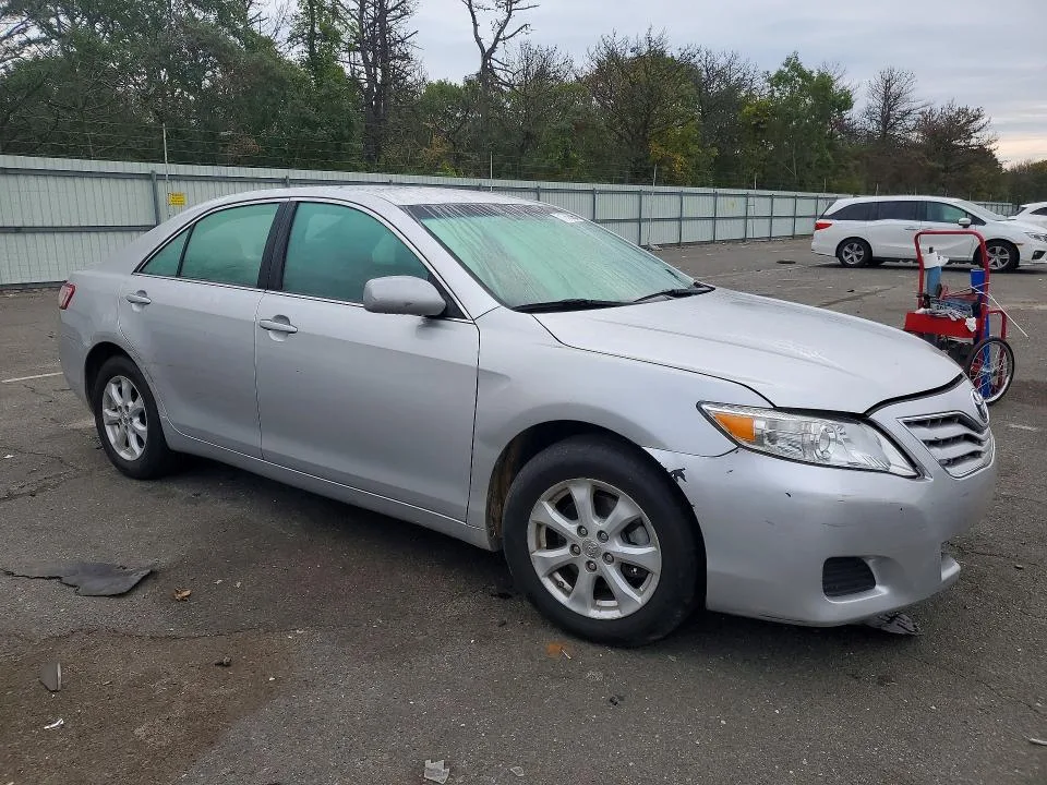 4T1BF3EK7BU657419 — 2011 TOYOTA CAMRY photo 4