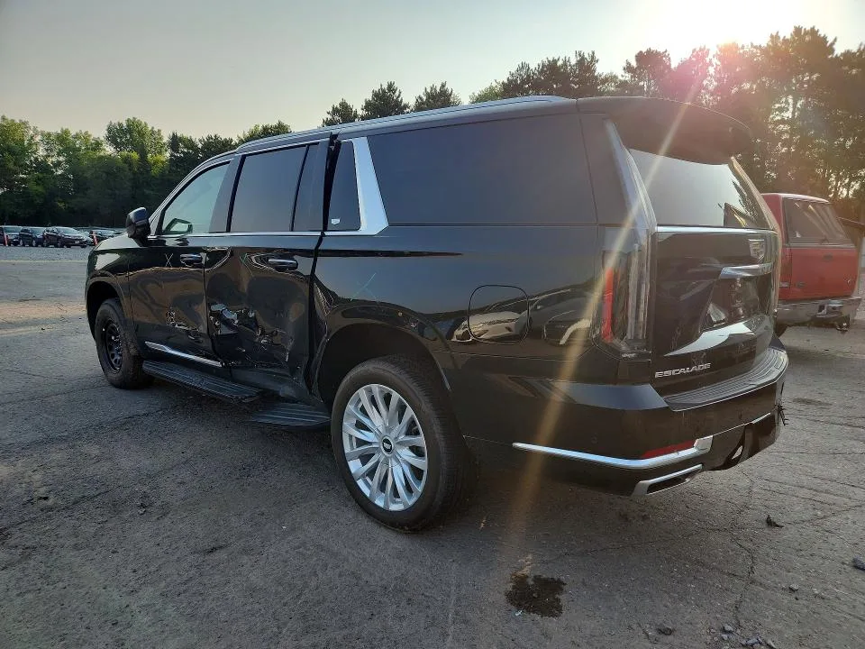 1GYS9JKL5TR214875 — 2026 CADILLAC ESCALADE photo 2