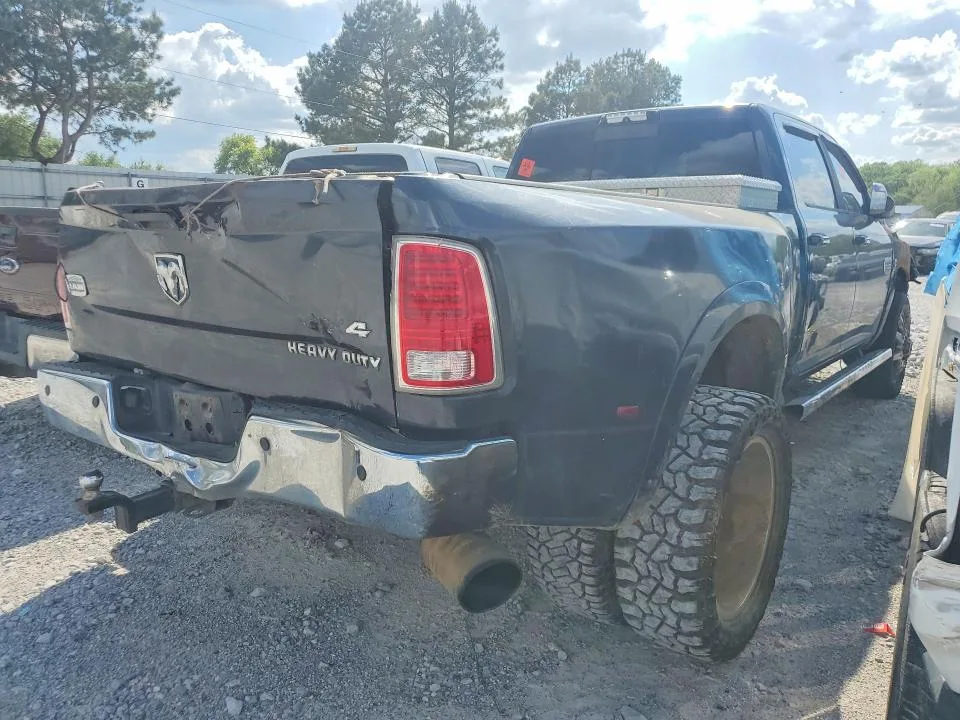3C63RRKLXEG165742 — 2014 RAM 3500 photo 3
