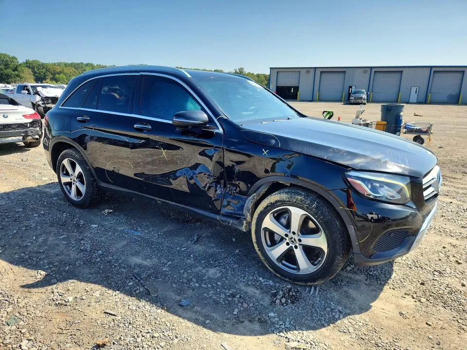 WDC0G4KB3HV009463 — 2017 MERCEDES-BENZ GLC photo 4
