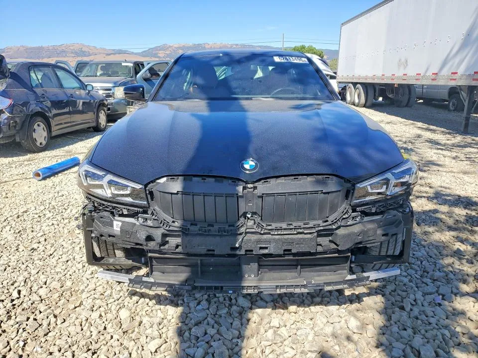 3MW69FF03R8E23231 — 2024 BMW 330I photo 5