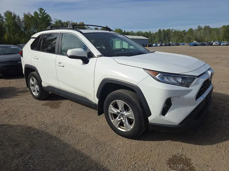 2T3W1RFV1MW181285 — 2021 TOYOTA RAV4 photo 4
