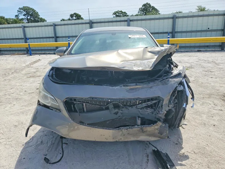 1G4ZP5SS4HU194336 — 2017 BUICK LACROSSE photo 5