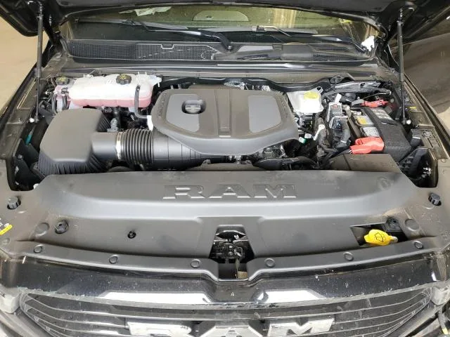 1C6SRFJP7SN749033 — 2025 RAM 1500 photo 11