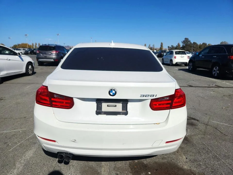 WBA3A5C54CF342547 — 2012 BMW 328 photo 6