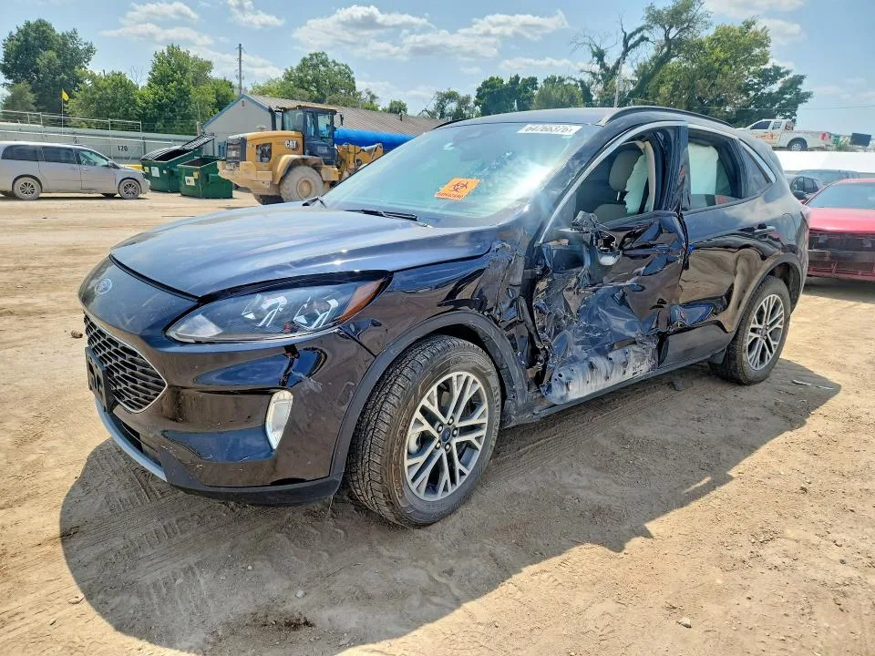 1FMCU9H65MUB26492 — 2021 FORD ESCAPE