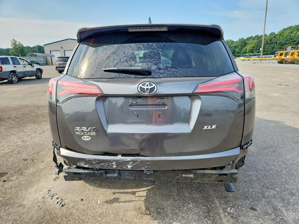 2T3WFREV1JW477812 — 2018 TOYOTA RAV4 photo 6