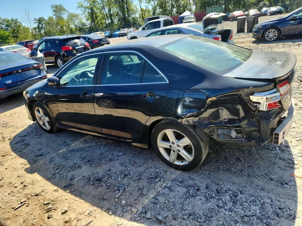 4T1BF1FK3CU112659 — 2012 TOYOTA CAMRY photo 2